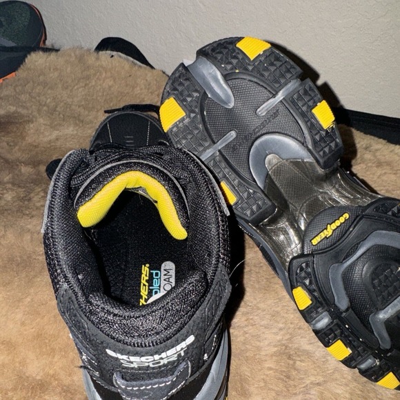 Skechers SKEC Vigor 3.0 Men’s Size 8.5 Boots - Picture 5 of 5